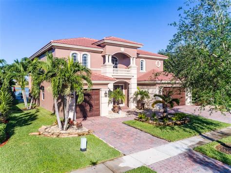 What's the housing market like in Crestwood? Sold: 4 beds, 2. . Royal palm mls